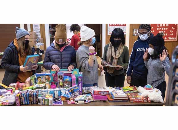 More than 50 people volunteered at HFC alumnus Byron Brooks' “Hoods United through Service” at Dexter Avenue Baptist Church of Detroit on Dr. Martin Luther King, Jr. Day. 