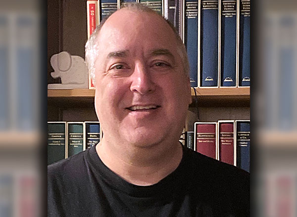 A head shot of Al Betancourt.