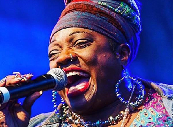 Photo of Thornetta Davis singing