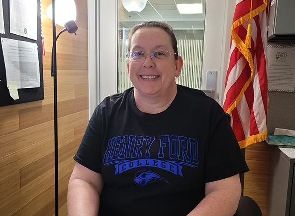 Portrait of Dawn Hestand.