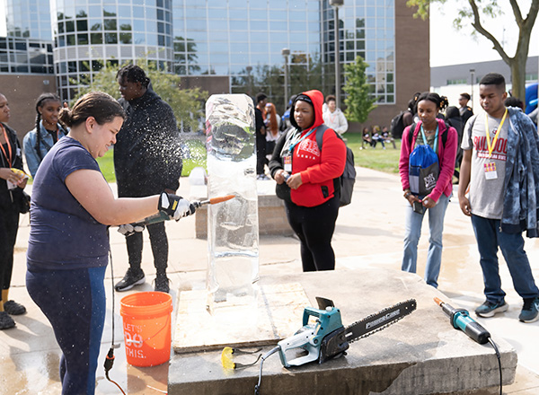 Ice carving demonstration.