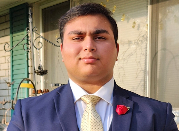 Aadil Saifullah headshot