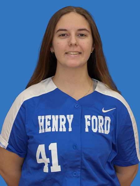 Headshot of Alayna Crosby