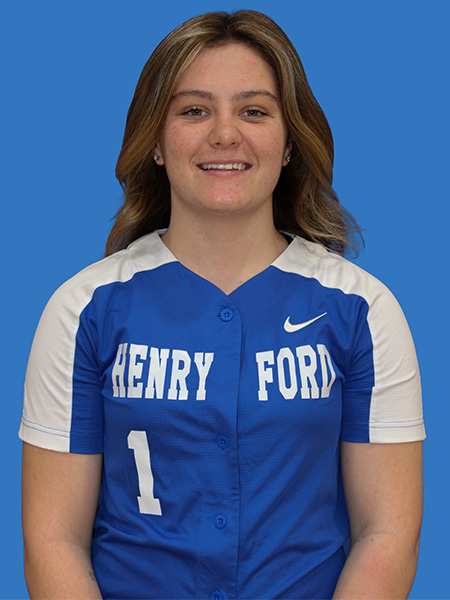 Headshot of Isabelle Salas