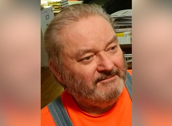 Headshot of Dave Davis