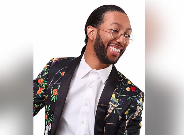 HFC alumnus Eric Thomas is the "Chief Storyteller" for the City of Detroit. 