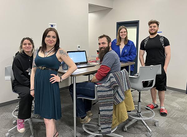 A group of 5 students in the newly-created Honors Hub