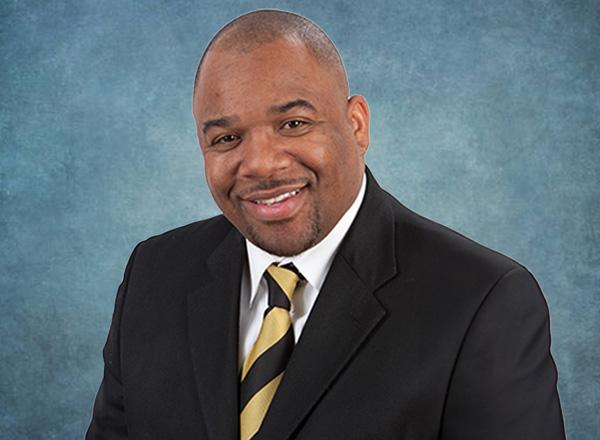 Headshot of Norman Hurns