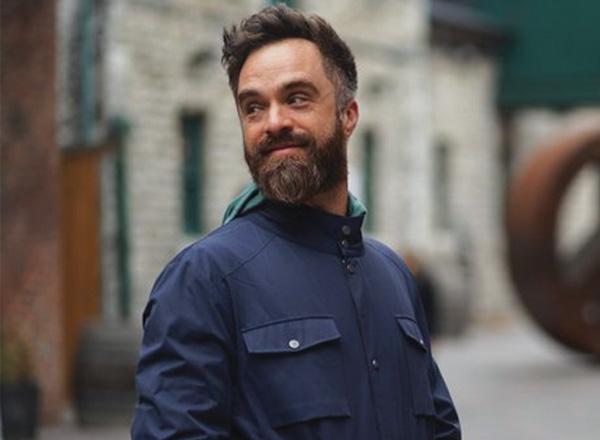 Headshot of Mikel Hurwitz.