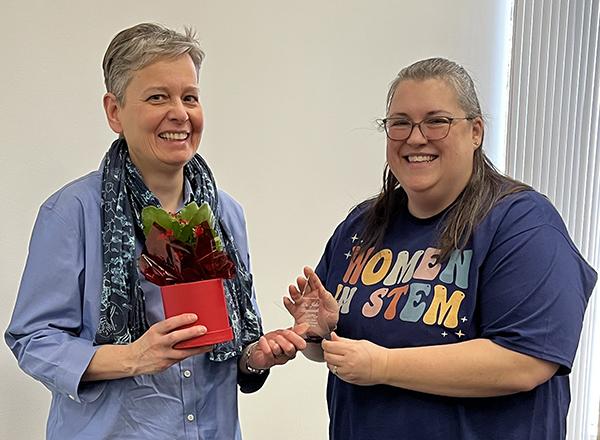 Jolie Stepaniak with award presenter